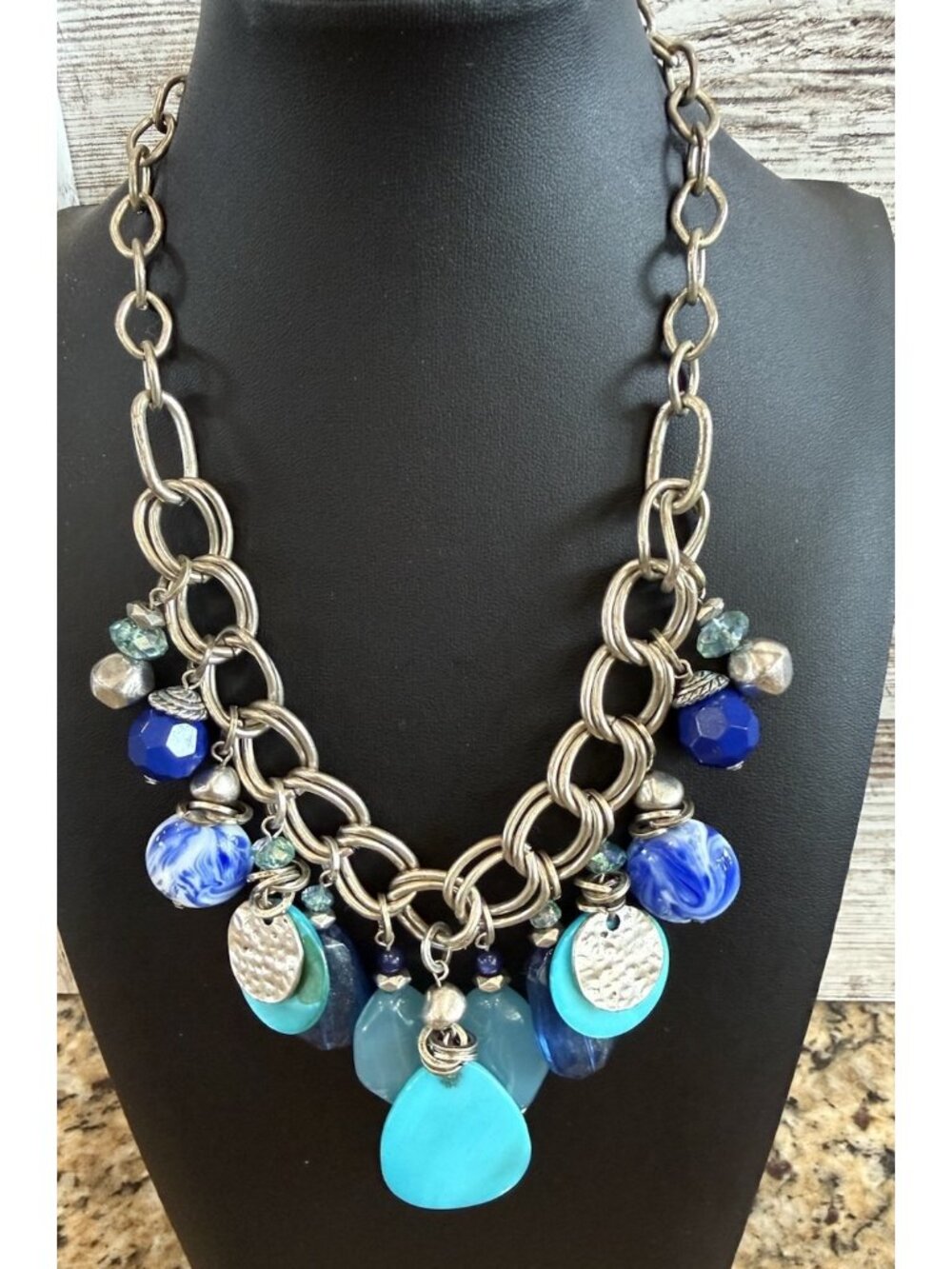 Silver Tone Blue Shell And Faux Stone Chain Necklace 18” + 4” Ruby Rose